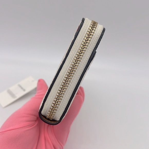 Coach Accordion Zip Wallet With Floral Print Brass/Chalk Multi - Picture 4 of 16